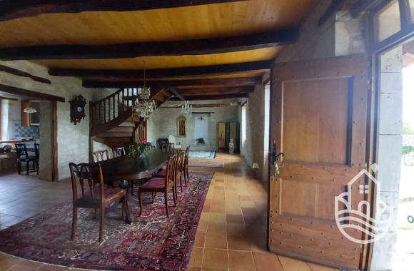  Property for Sale - House / Character property - saint-cirq-lapopie  